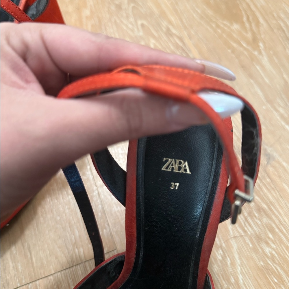 Zara Women's Vibrant Red Platform Sandals - Picture 4 of 4